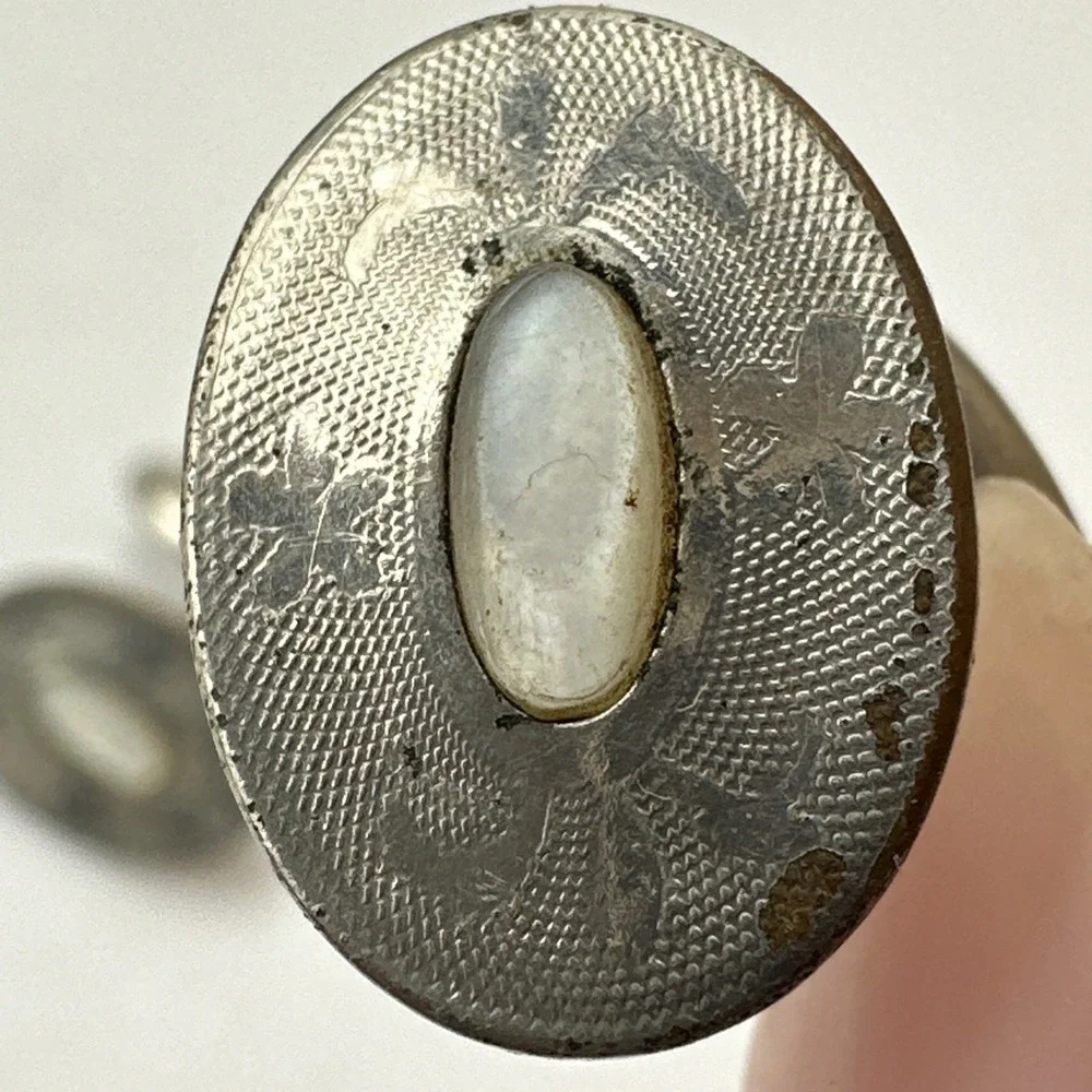 Vintage Cufflinks Mens Accessory Metal Floral Flowers & Mother of Pearl